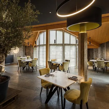 호텔 Logis Parenthese, Restaurant & Chille